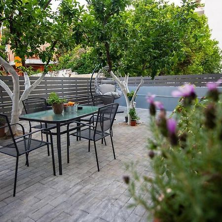 Lemon Garden Stylish Private Apartment Каламата Екстер'єр фото