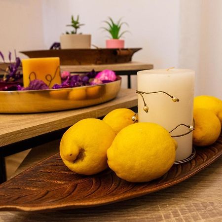 Lemon Garden Stylish Private Apartment Каламата Екстер'єр фото