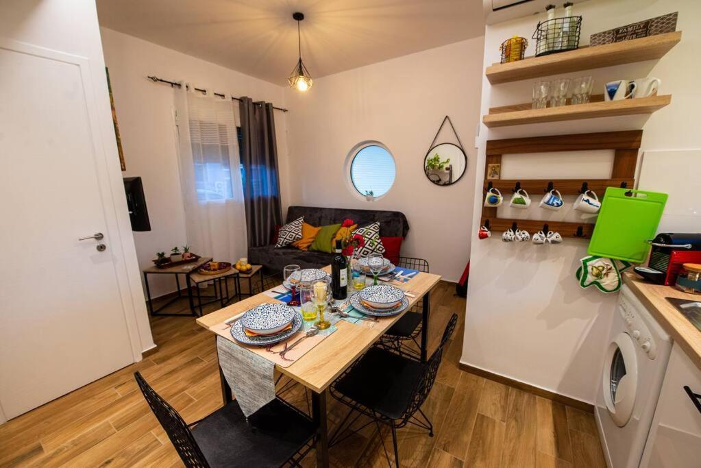 Lemon Garden Stylish Private Apartment Каламата Екстер'єр фото
