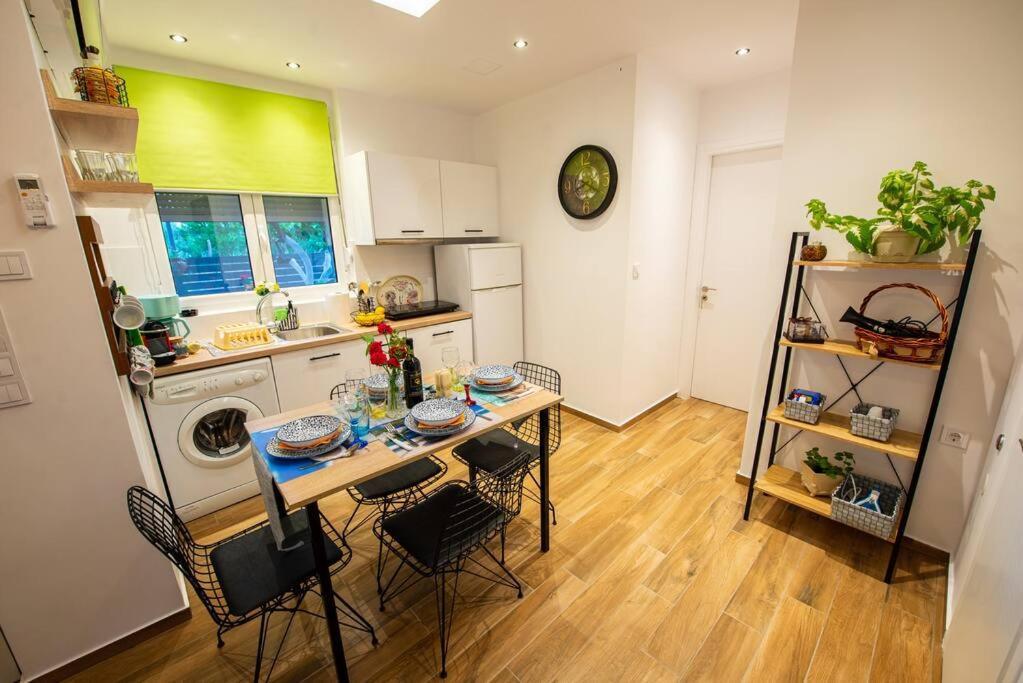 Lemon Garden Stylish Private Apartment Каламата Екстер'єр фото