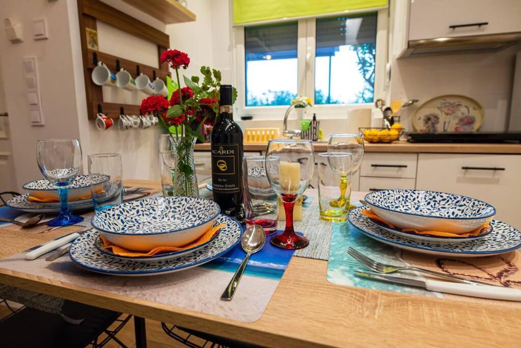 Lemon Garden Stylish Private Apartment Каламата Екстер'єр фото