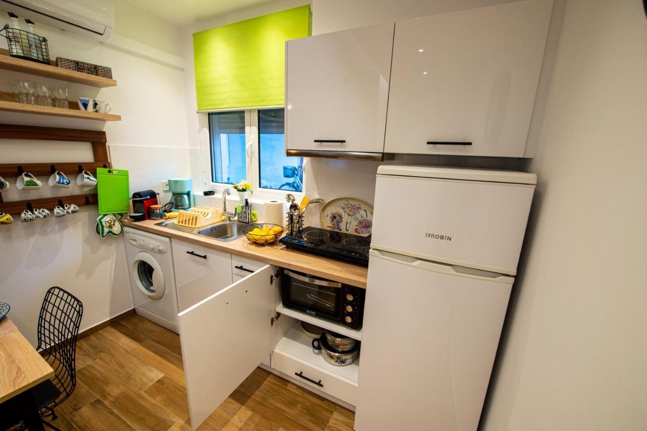 Lemon Garden Stylish Private Apartment Каламата Екстер'єр фото
